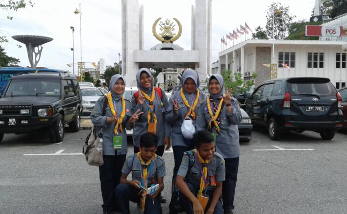 Makan angin di dataran warisan budaya