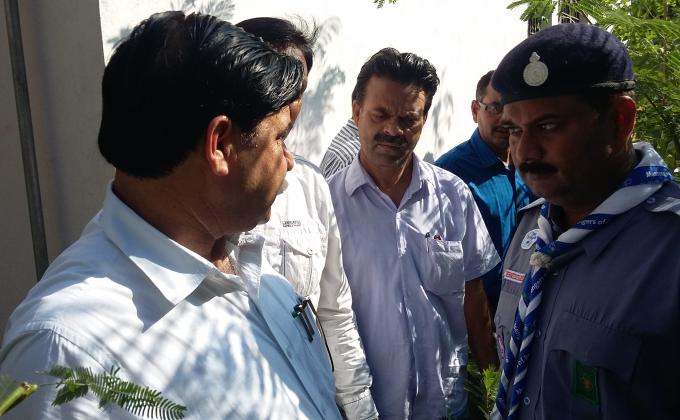swachata  abhiyan at basik shikchha adhikari jhansi