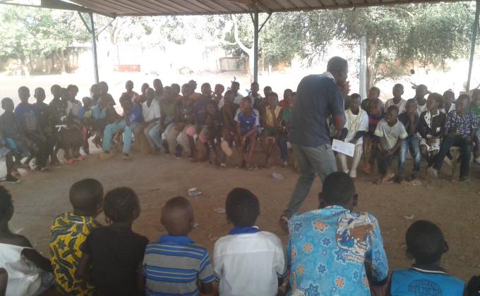  SENSIBILISATION DES ENFANTS POUR L'UTILISATION SAINE DES TOILETTES DANS LE CADRE DE LA COMMEMORATION DE LA  JOURNEE MONDIALE DES TOILETTES AU BURKINA