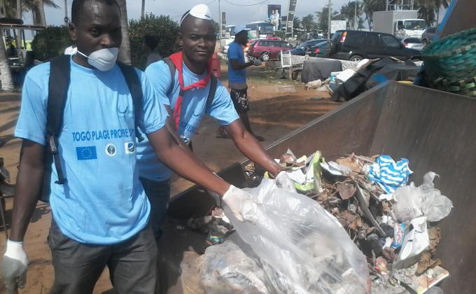 Togo Beach Cleaning 2017 to celebrate the World Ocean Day