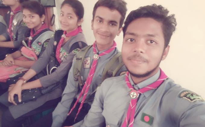 জেএসসি পরীক্ষায় এ+ প্রাপ্ত স্কাউটদের সংবর্ধনা। 