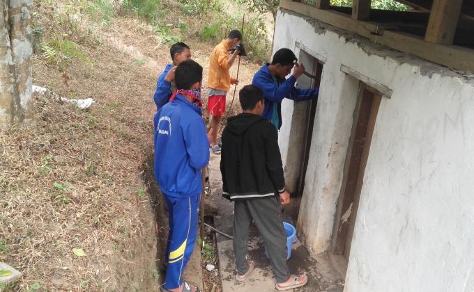 Cleaning & Repairing of Toilet