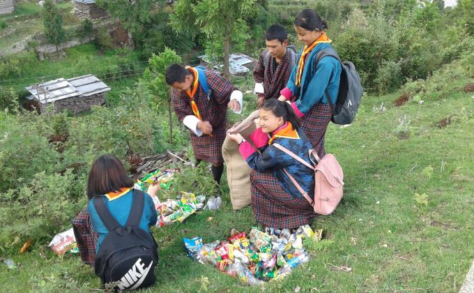 paper picking