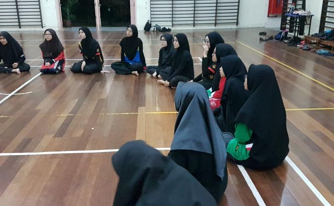 Latihan Memperkemas Silibus Silat