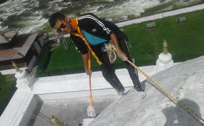 Service at Chorten Kora