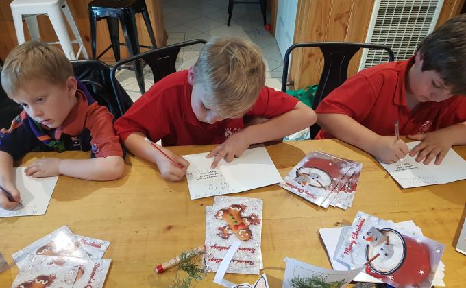 Christmas cards for the elderly 