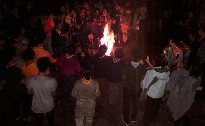 held a campfire at school level 