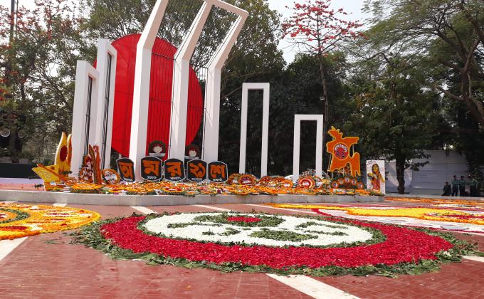 আন্তর্জাতিক মাতৃভাষা দিবসে রোভার স্কাউটদের সেবাদান