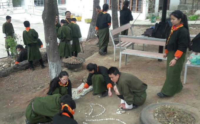 Preparation of scout Den 