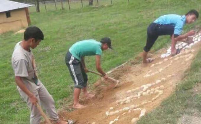 Preparation flower garden.