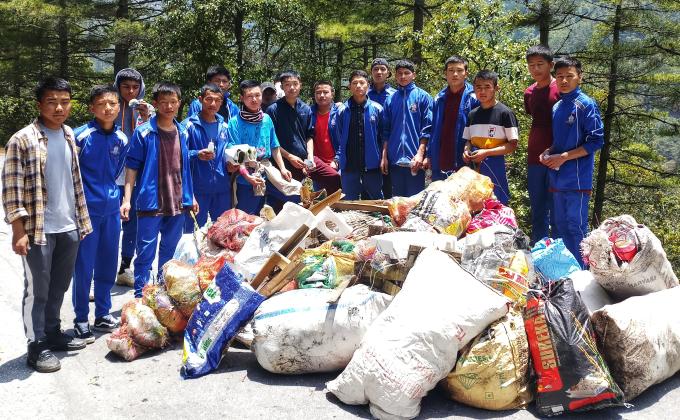 Cleaning community and Highway 