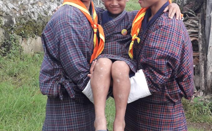 # Teaching First Aid using Scout Scarf