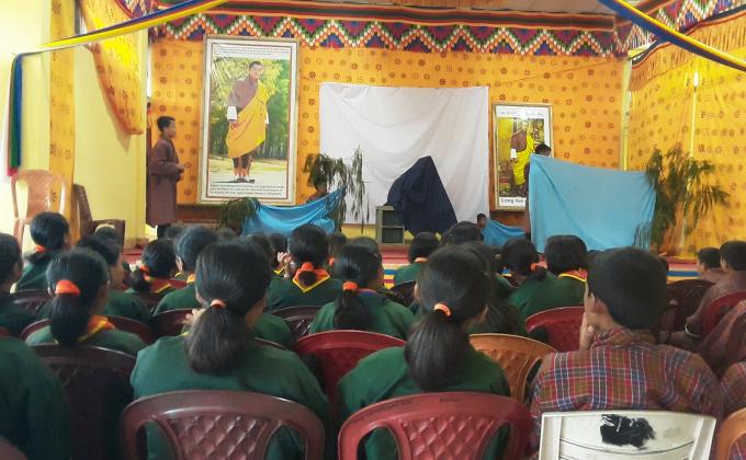 "Gab Lungi Khorlo"  a short skit play