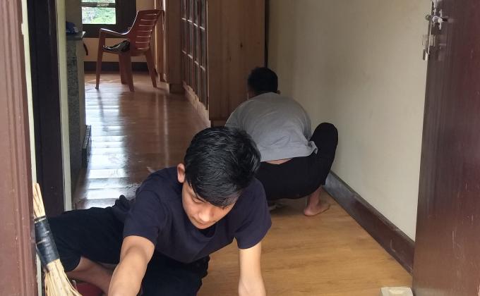 Old Age Home Service.