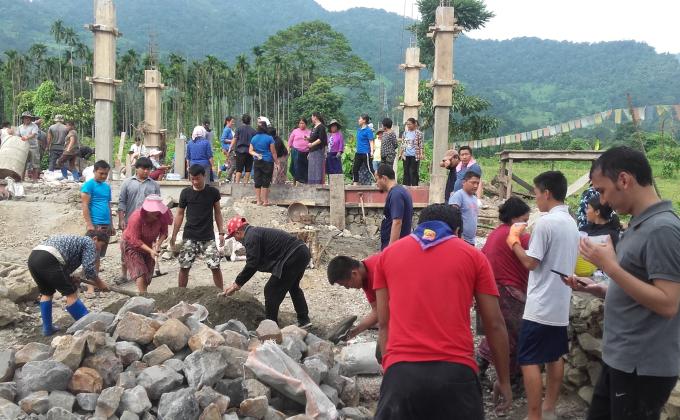 Service to Throema Tshogkhang