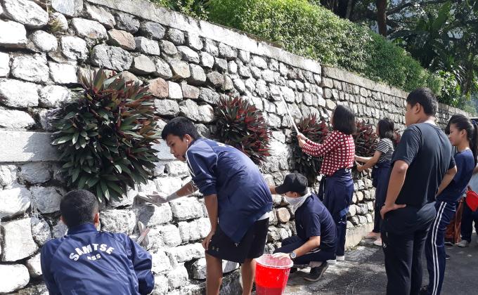 Re-painting the School Campus