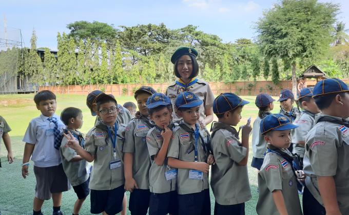 สอนวิชาลูกเสือ 