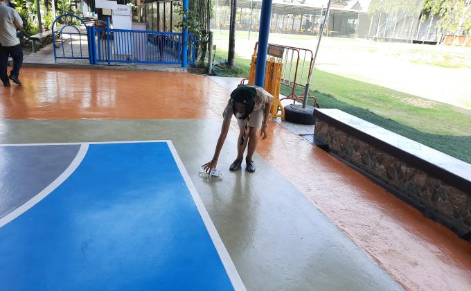 จิตอาสาดูแลลานอเนกประสงค์