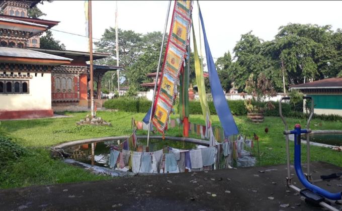 Cleaning campaign at Tali Dratshang