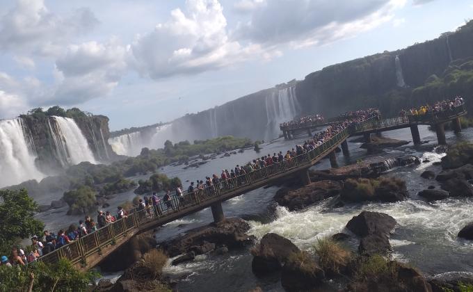Better World For Boys And Girls (Perú)