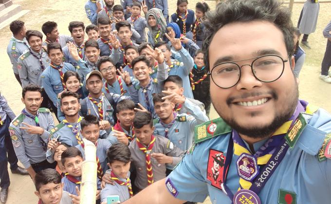 ক্রু মিটিং