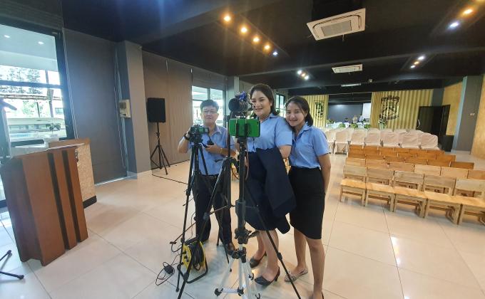 จิตอาสาช่างภาพงานวันแห่งความภาคภูมิใจ