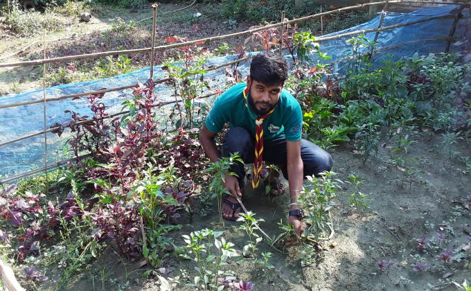 খাদ্য সংকট কমাতে নিজ বাড়ির আঙিনায় সবজির বাগান 