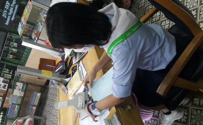 จิตอาสาจัดเก็บเอกสาร