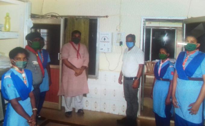 Automatic hand sanitizer dispenser machine distribution 