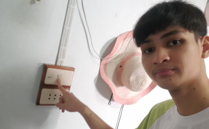 ปิดไฟในบ้าน