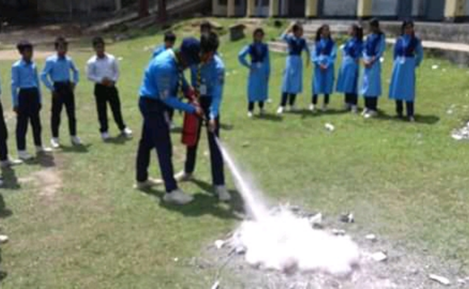 স্কাউটদের অগ্নি নির্বাপণ প্রশিক্ষন