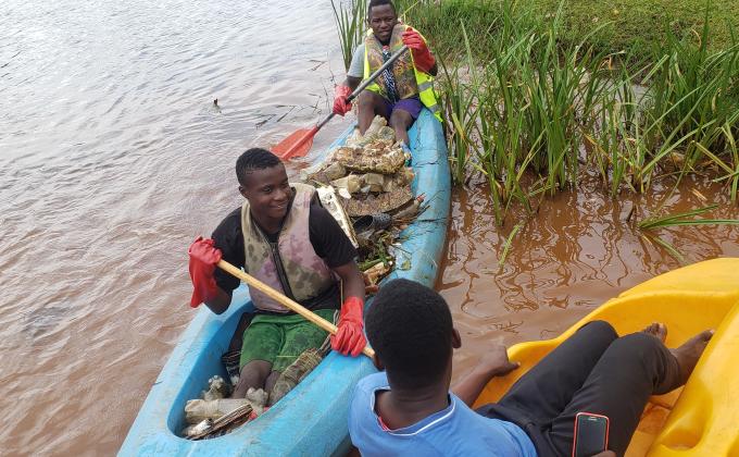 Lutte contre la marée plastique. 