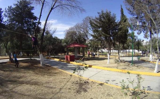 Enchulame El Local