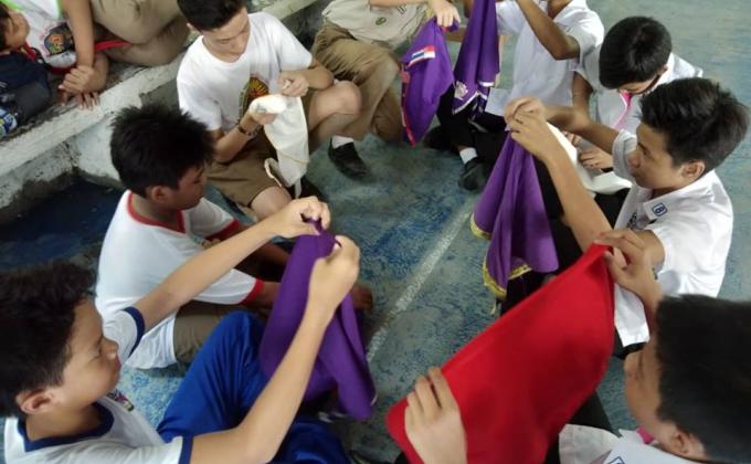 Celebrating the World Scout Scarf Day ! 