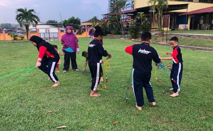 Perkhemahan Unit Beruniform bersama rakan-rakan UB di SK Taman Johor Jaya 3