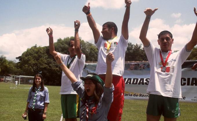 Voluntaria en Olimpiadas Fides.