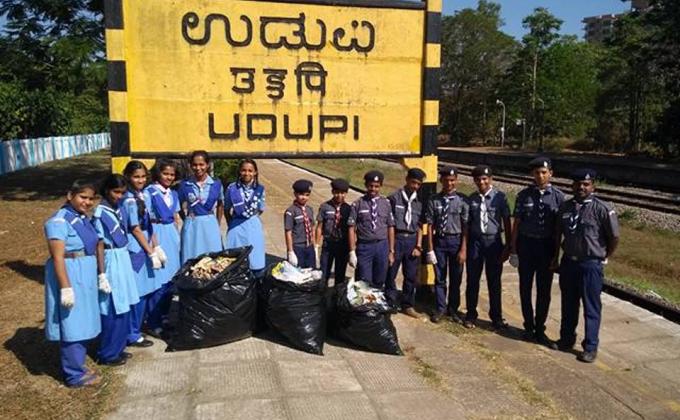 Swachh Bharath Cleanliness Drive Indrali railwaystation Udupi. Karnataka. INDIA.