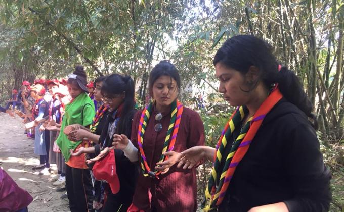 Community Works : Rovers!