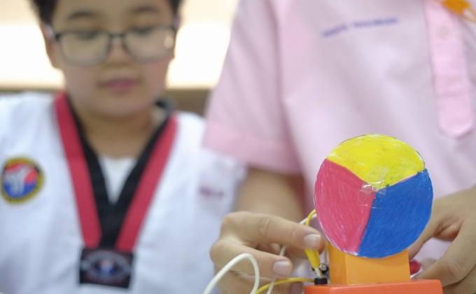 กิจกรรมบูรณาการความรู้และรายได้เพื่อน้อง ครั้งที่8