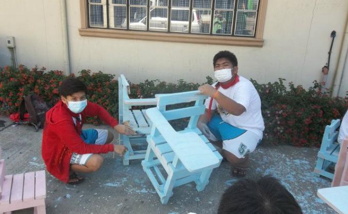 School Chairs Program