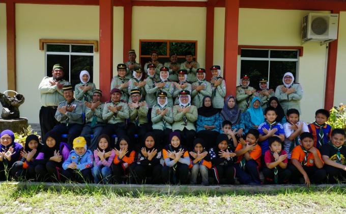 MOP educational visit and community service in Temburong 