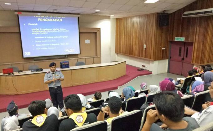 KURSUS KEPIMPINAN MANIKAYU PENGENALAN PENGAKAP KELANASISWA 