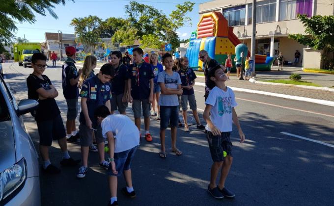 Projeto Tarde Azul - Autismo não se cura, se compreende