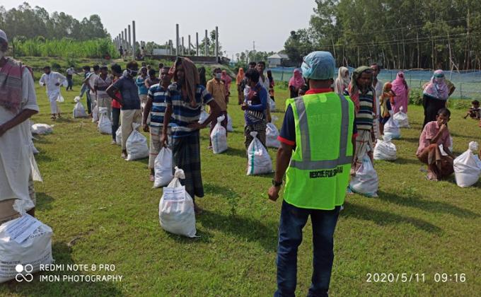 Assist to relief program, organized by  sheba Mukta Scout Group Sirajganj