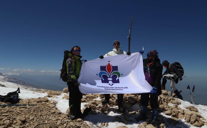 Scouts of Azerbaijan took part in a march to Shahdagh peak Dedicated to 100th Anniversary of Independent Azerbaijan.