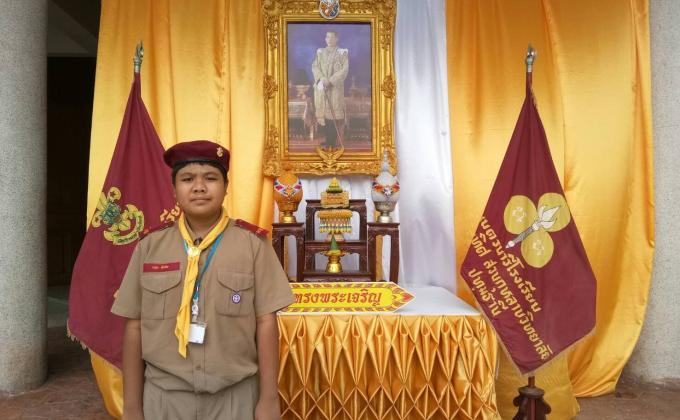 เก็บขยะหน้าโรงเรียนนวมินทราชินูทิศสวนกุหลาบวิทยาลัยปทุมธานี