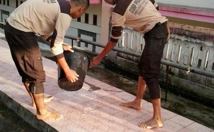 BERBAKTI KEPADA MASYARAKAT