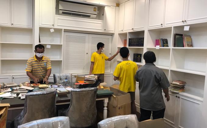ลูกเสือโรงเรียนเทพศิรินทร์ช่วยงานวัดเทพศิรินทราวาส