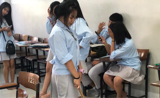 กวาดห้องเรียน