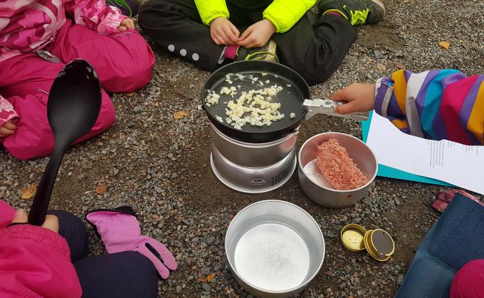 100 New ways of Scouting 